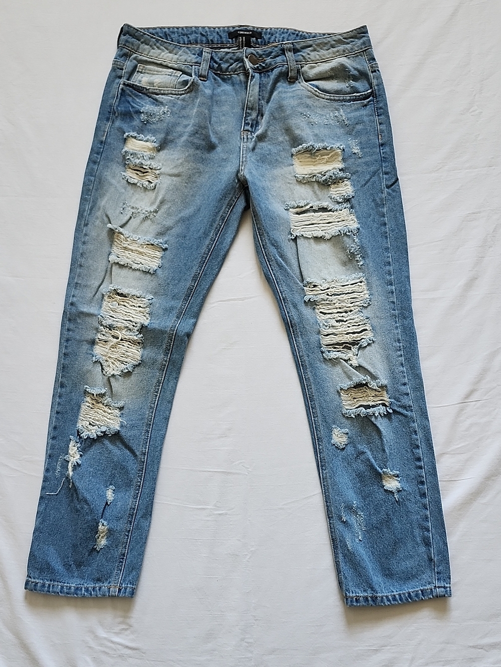 Forever 21 Heavily Distressed Ripped Boyfriend Jeans Light Wash Size 28